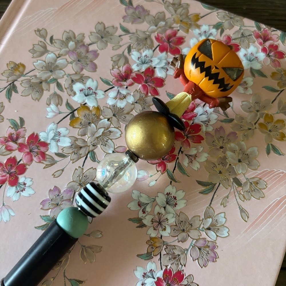 Disney Doorables: Nightmare Before Christmas: Pumpkin King handmade beaded pen